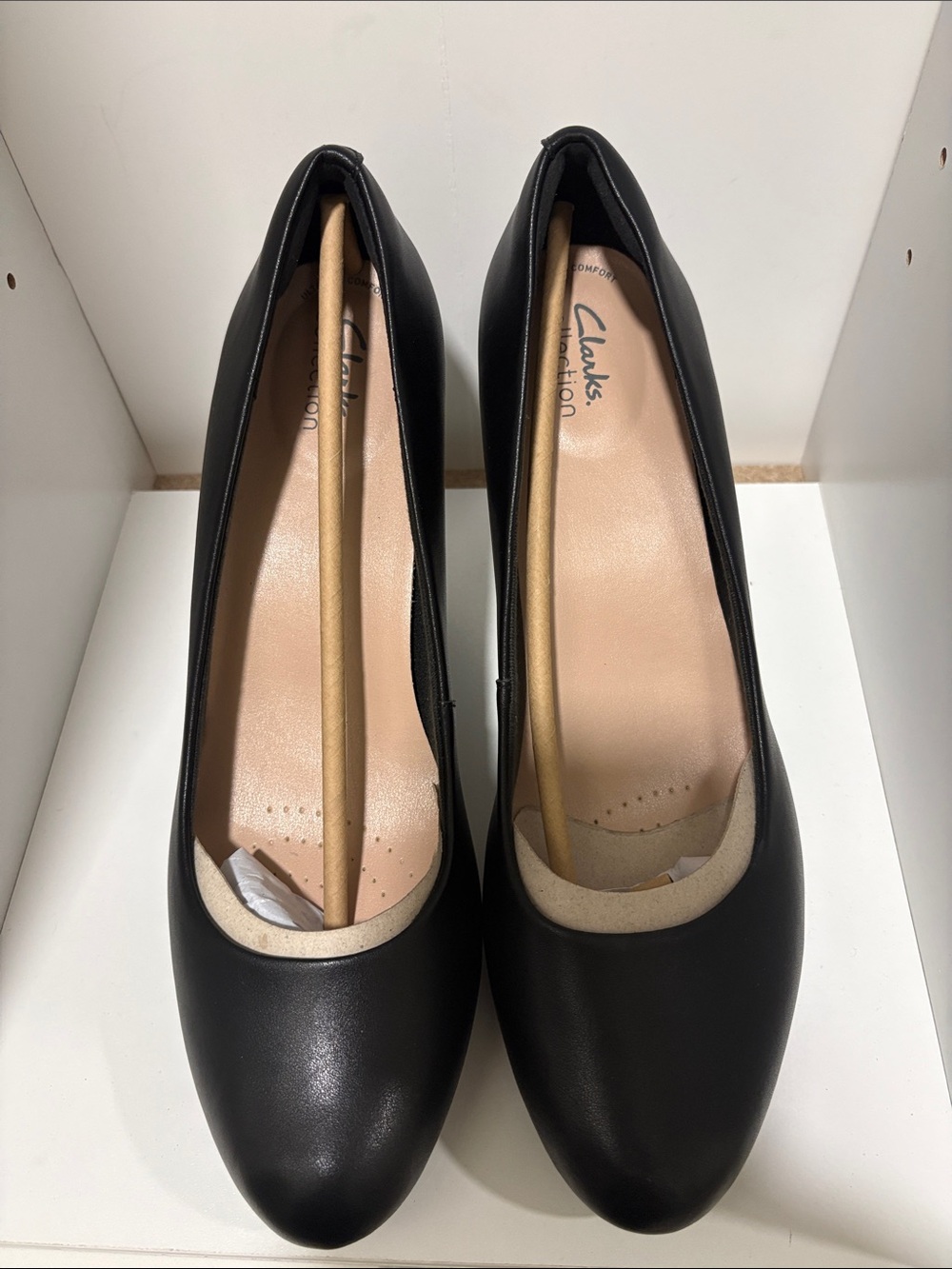 Clark Adriel Viola Black Round-Toe Leather Heels for Women